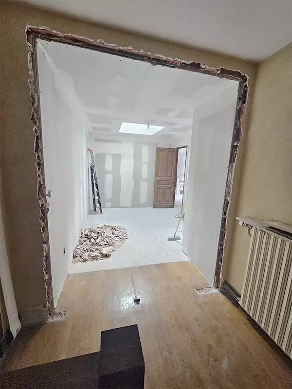 Rénovation d'un intérieur, avec création d'une ouverture